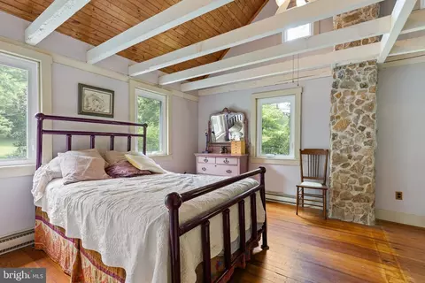 Bedroom - 384 Blacksnake Rd, Elkton, MD 21921 photo 2 of 3