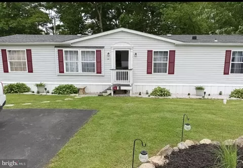 14 Buddy Blvd, Chesapeake City, MD 21915