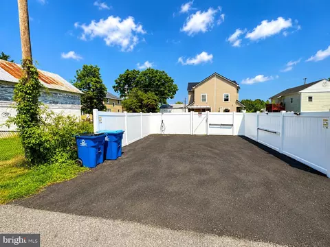 Exterior - 344 W Main St, Elkton, MD 21921 photo 3 of 7