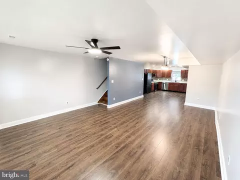 Living - 344 W Main St, Elkton, MD 21921 photo 2 of 3