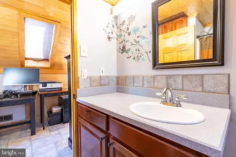 Bath - 144 S Park Dr, Earleville, MD 21919 photo 2 of 2