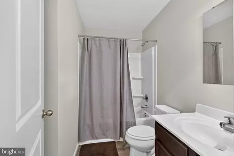 Entry Way - 18 Marsh Ln, Elkton, MD 21921 photo 5 of 6
