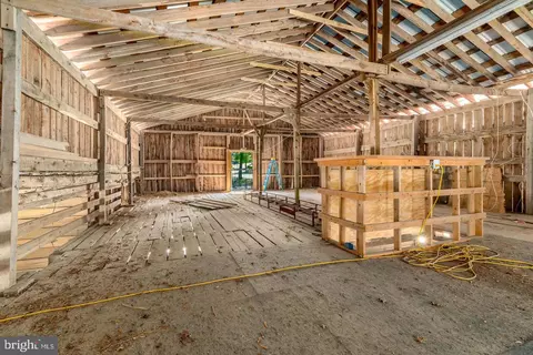 Entry Way - 99 E Lewis Shore Rd, Elkton, MD 21921 photo 4 of 4