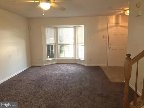 Living - 422 Buttonwoods Rd, Elkton, MD 21921 photo 1 of 5