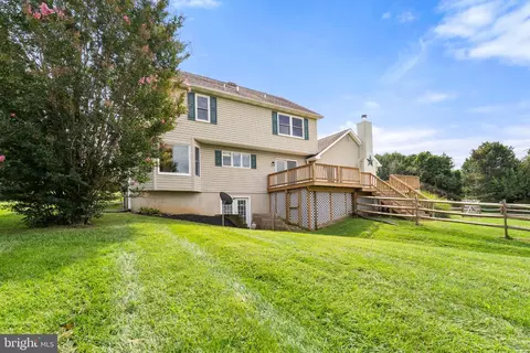 Exterior - 39 Long Dr, Elkton, MD 21921 photo 5 of 7
