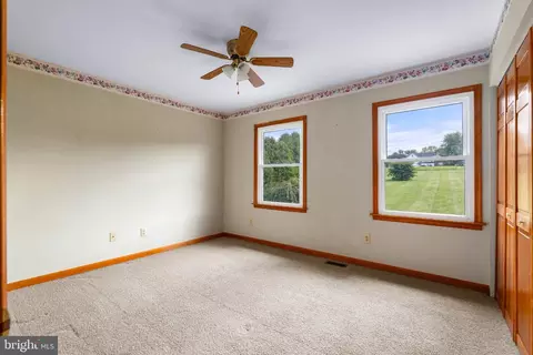 Bedroom - 39 Long Dr, Elkton, MD 21921 photo 3 of 4