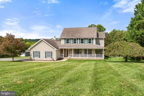 Exterior - 39 Long Dr, Elkton, MD 21921 photo 2 of 7