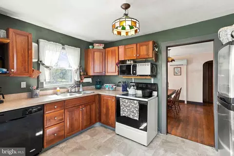 Kitchen - 616 Conowingo Rd, Conowingo, MD 21918 photo 1 of 2