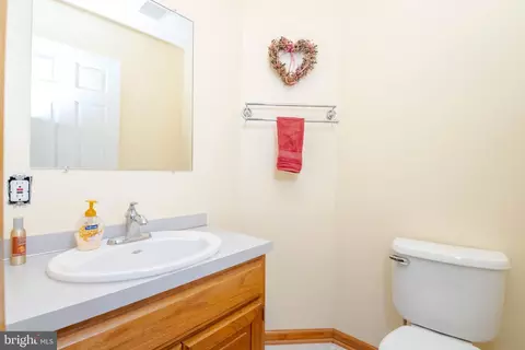 Bath - Undisclosed, Elkton, MD 21921 photo 1 of 3