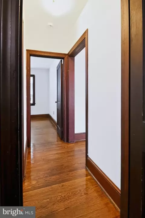 Entry Way - 460 Bow St, Elkton, MD 21921 photo 3 of 5