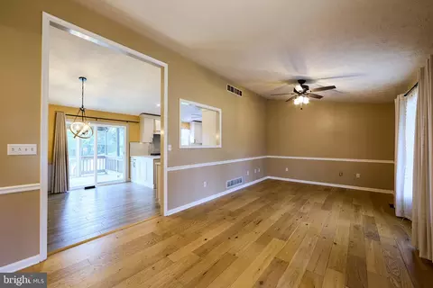 Living - 6 Country Side Loop, Elkton, MD 21921 photo 1 of 3