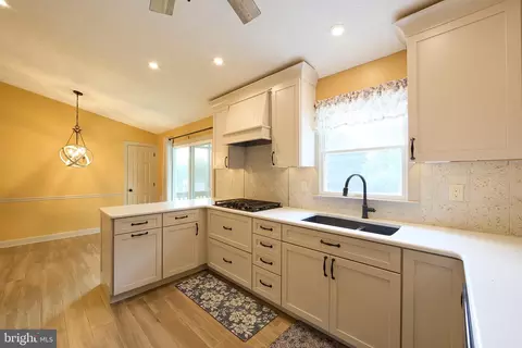 Kitchen - 6 Country Side Loop, Elkton, MD 21921 photo 2 of 2