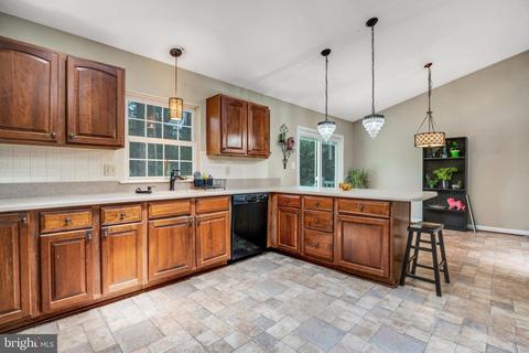 14750 Jennifer Ct, Swan Point, MD 20645 photo 10
