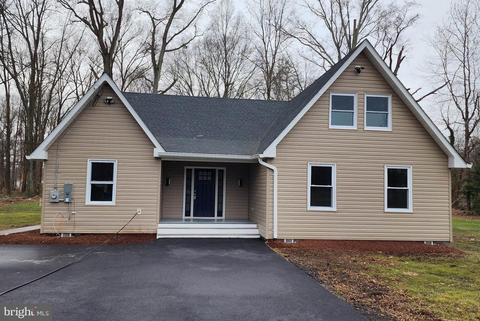 85 Woodland Dr, Indian Head, MD 20640