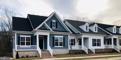 304 Buckeye Cir, La Plata, MD 20646