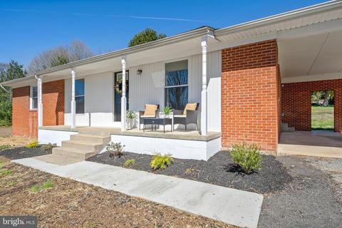 8826 A Port Tobacco Rd, La Plata, MD 20646