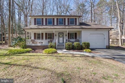 8656 Valley Dr, Waldorf, MD 20603