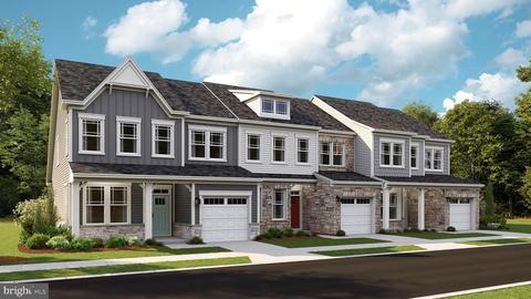 10605 Mount Rainier Pl, White Plains, MD 20695