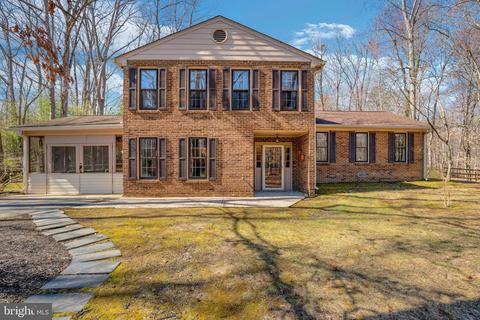 9454 Silver Oak Rd, La Plata, MD 20646