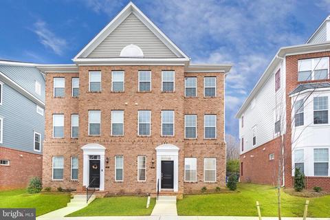 276 Buckeye Cir, La Plata, MD 20646