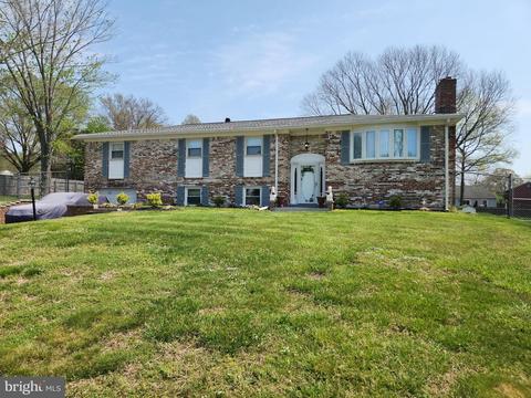 2272 Westwood Dr, Waldorf, MD 20601