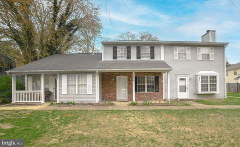 708 B Barrington Dr #14B, Waldorf, MD 20602