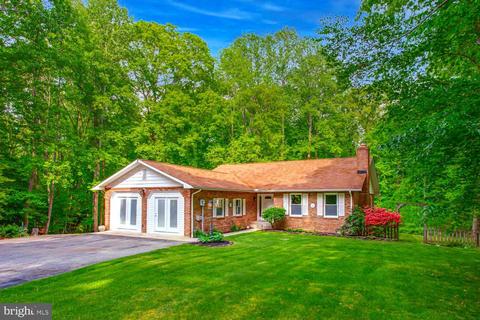 9120 Penns Hill Rd, La Plata, MD 20646