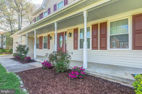 11642 Cygnet Dr, Waldorf, MD 20601