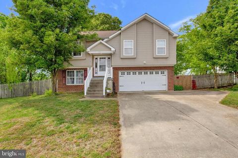 1111 Station Dr, La Plata, MD 20646