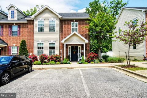 41 Hibiscus Ct, La Plata, MD 20646