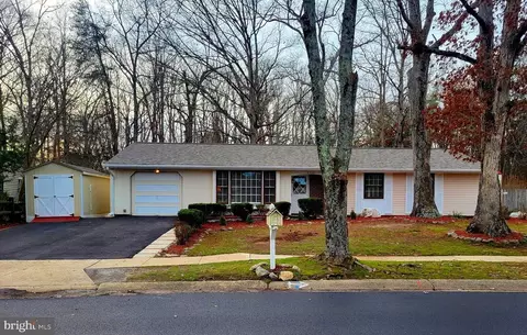 2540 Lisa Dr, Waldorf, MD 20601