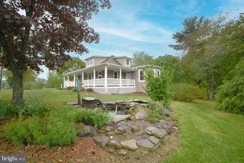 405 Washington Ave, La Plata, MD 20646