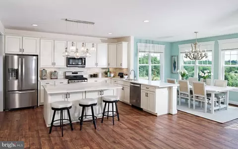 11529 Beacon Hill Ct, Swan Point, MD 20645