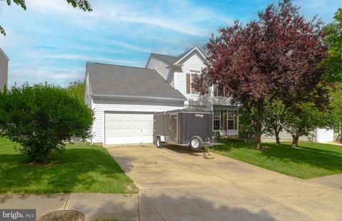 7915 Monarch St, White Plains, MD 20695