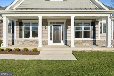 5914 Grasmere Ct, Hughesville, MD 20637