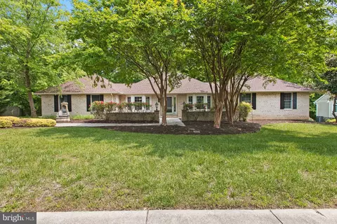 1010 Wales Dr, La Plata, MD 20646