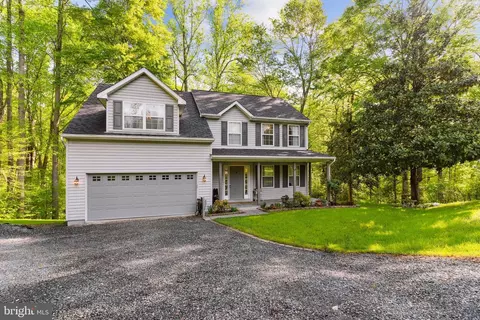 11950 Knollcrest Ln, La Plata, MD 20646