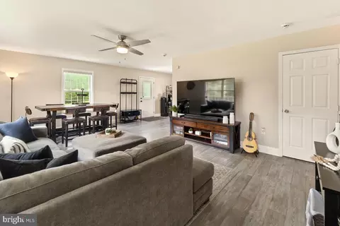 13812 Booth Pl, Waldorf, MD 20601 photo 8