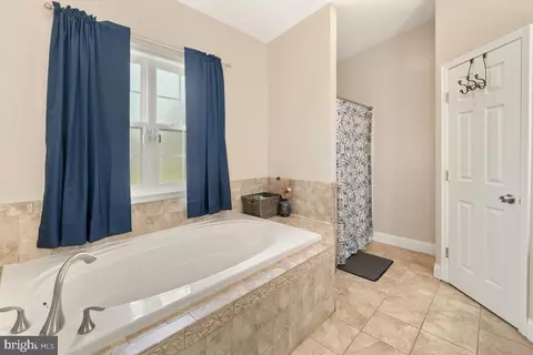 13812 Booth Pl, Waldorf, MD 20601 photo 23