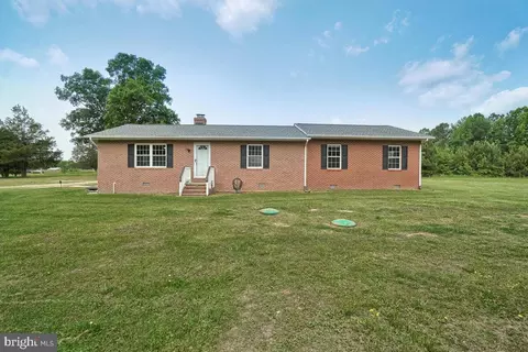 13812 Booth Pl, Waldorf, MD 20601 photo 2