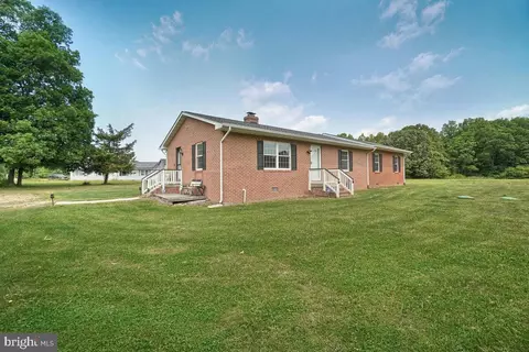 13812 Booth Pl, Waldorf, MD 20601