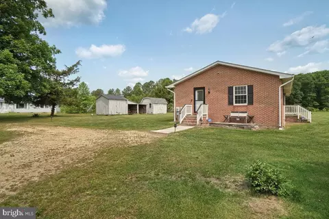 13812 Booth Pl, Waldorf, MD 20601 photo 3