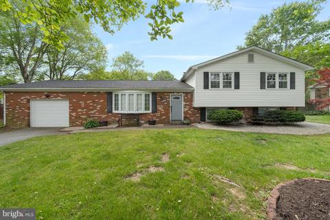 8745 Patricia Ct, Pomfret, MD 20675