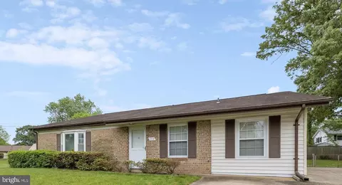 1113 Stone Ct, Waldorf, MD 20602