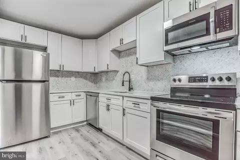 4555 Ryan Pl #54-M, Waldorf, MD 20602