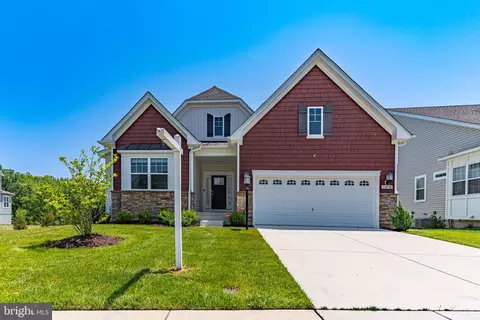 11456 James Joyce Ct, White Plains, MD 20695