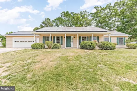 104 Sandbar Ct, La Plata, MD 20646