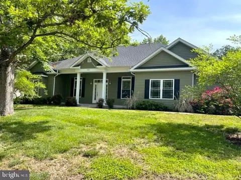 4301 Sandwich Ct, Waldorf, MD 20601