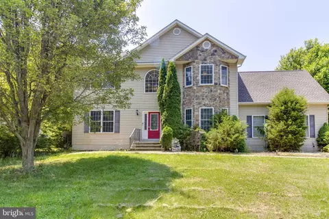 12143 Riverview Dr, Newburg, MD 20664