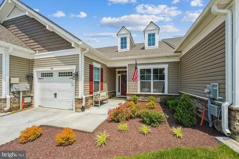 48 Camden Cir, La Plata, MD 20646